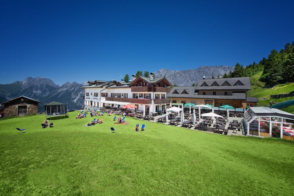 Hotel Gallo Cedrone Valdisotto Exterior foto